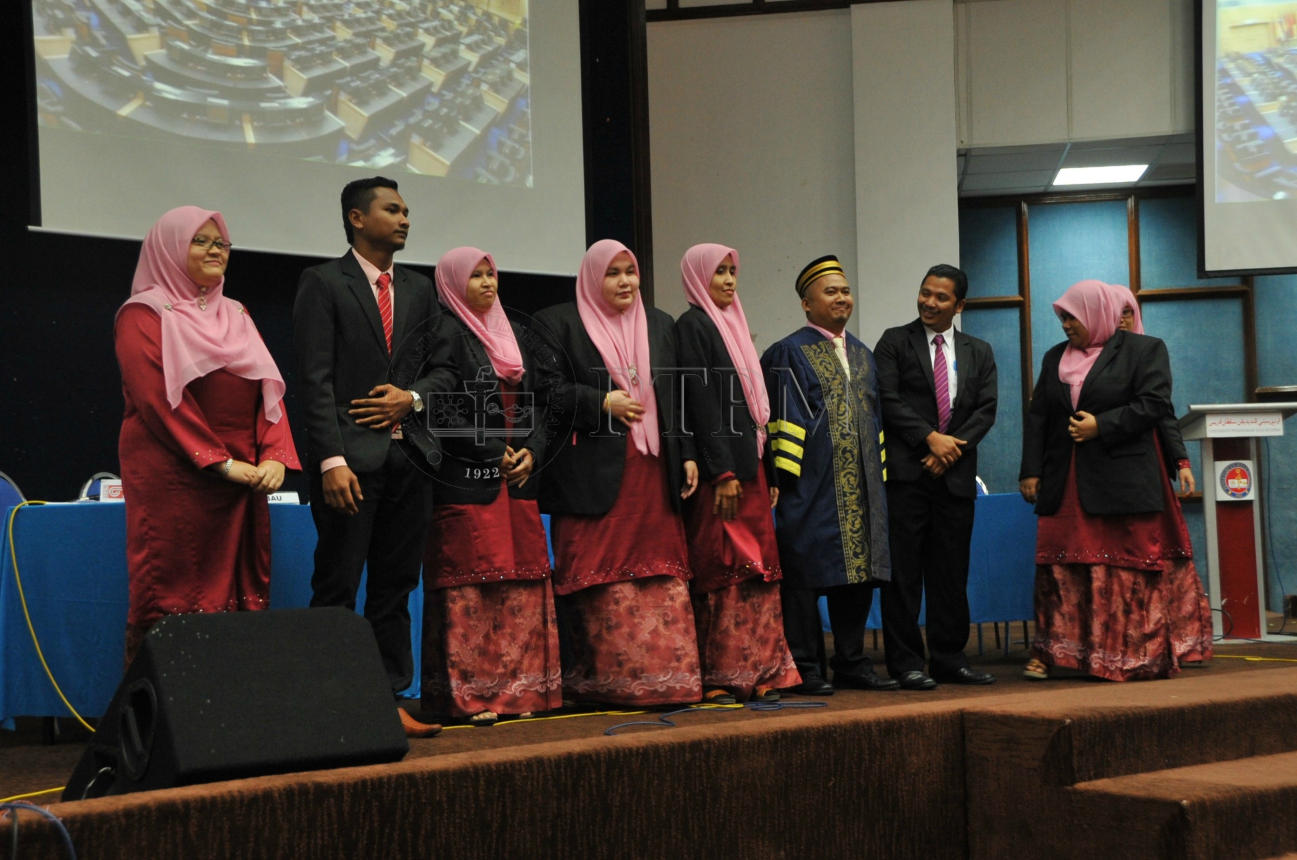 PRO 14 126 KIKPRO 2447